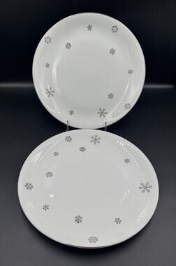 Vintage Seyei Snowy MCM Atomic Snowflake 10.5” Dinner Plate Set Of 2